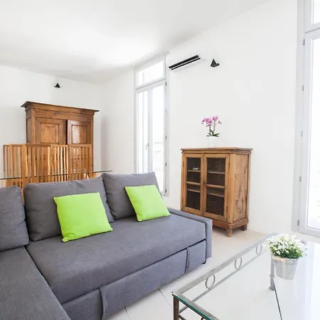 Colombet Stay's L'olivier Du Centre Daire Montpellier
