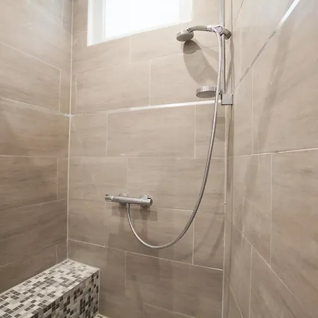 Colombet Stay's L'olivier Du Centre Daire Montpellier